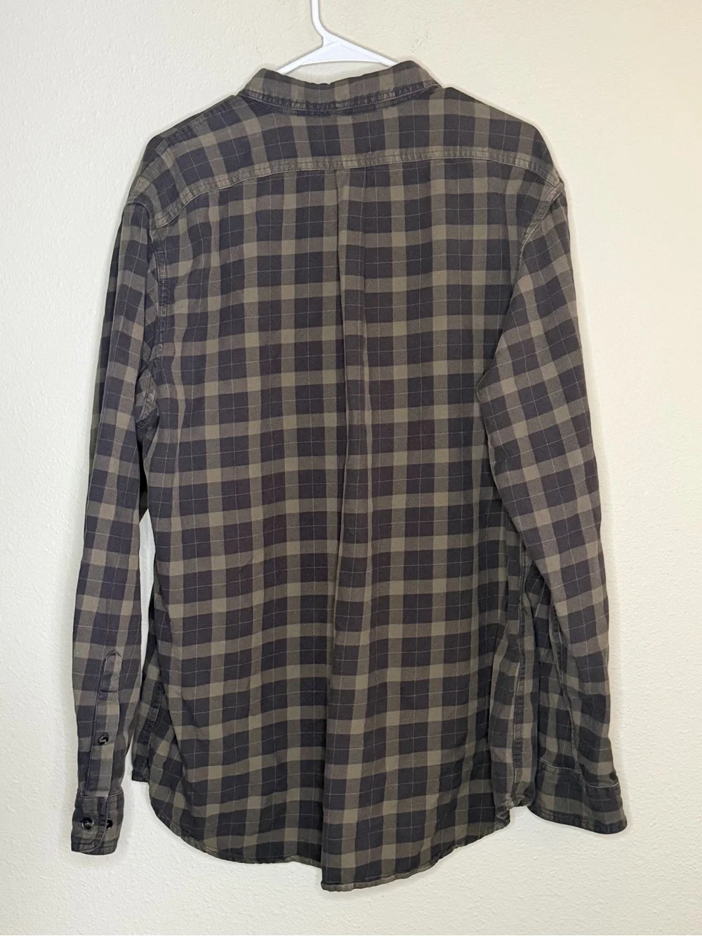 Filson Lightweight Alaskan Guide Shirt XL Long Black Charcoal Plaid Flannel